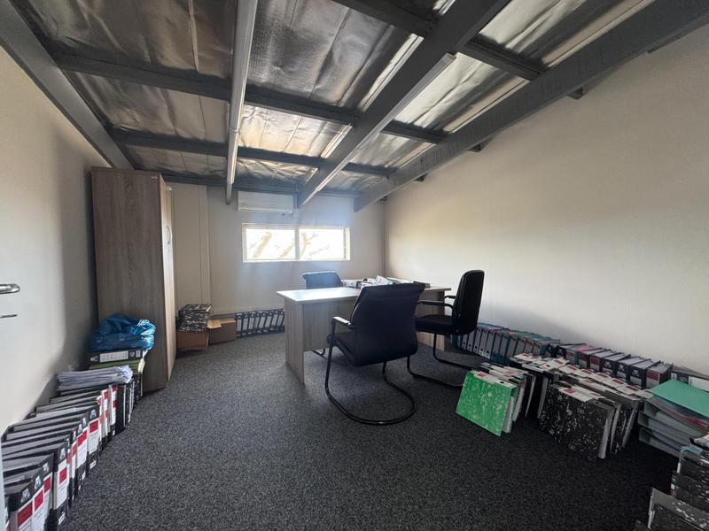 To Let commercial Property for Rent in Mount Pleasant Eastern Cape